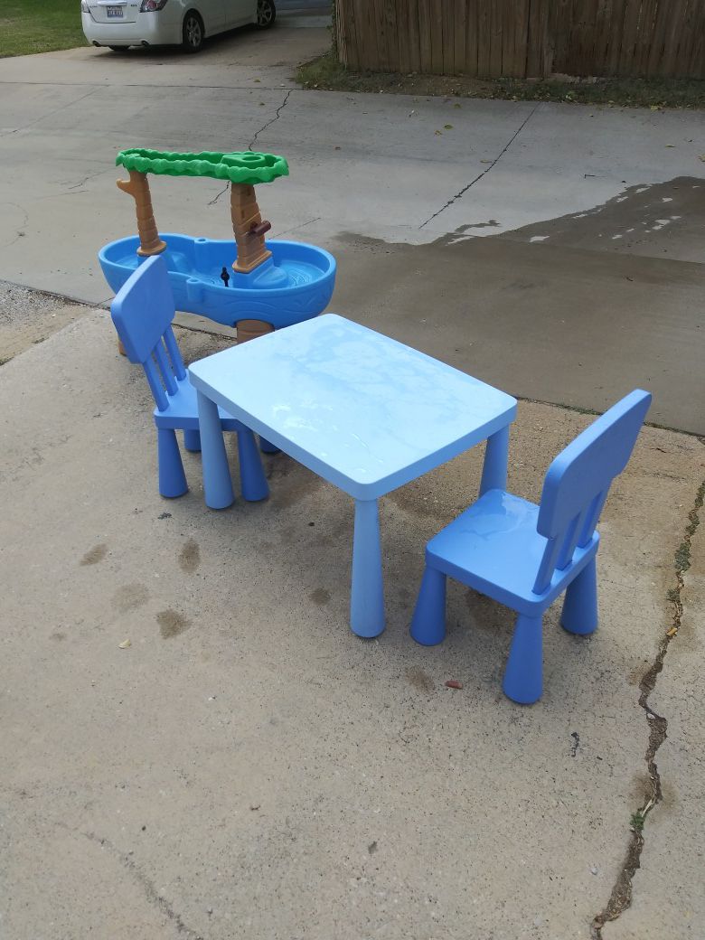 Kids table chairs and sandbox
