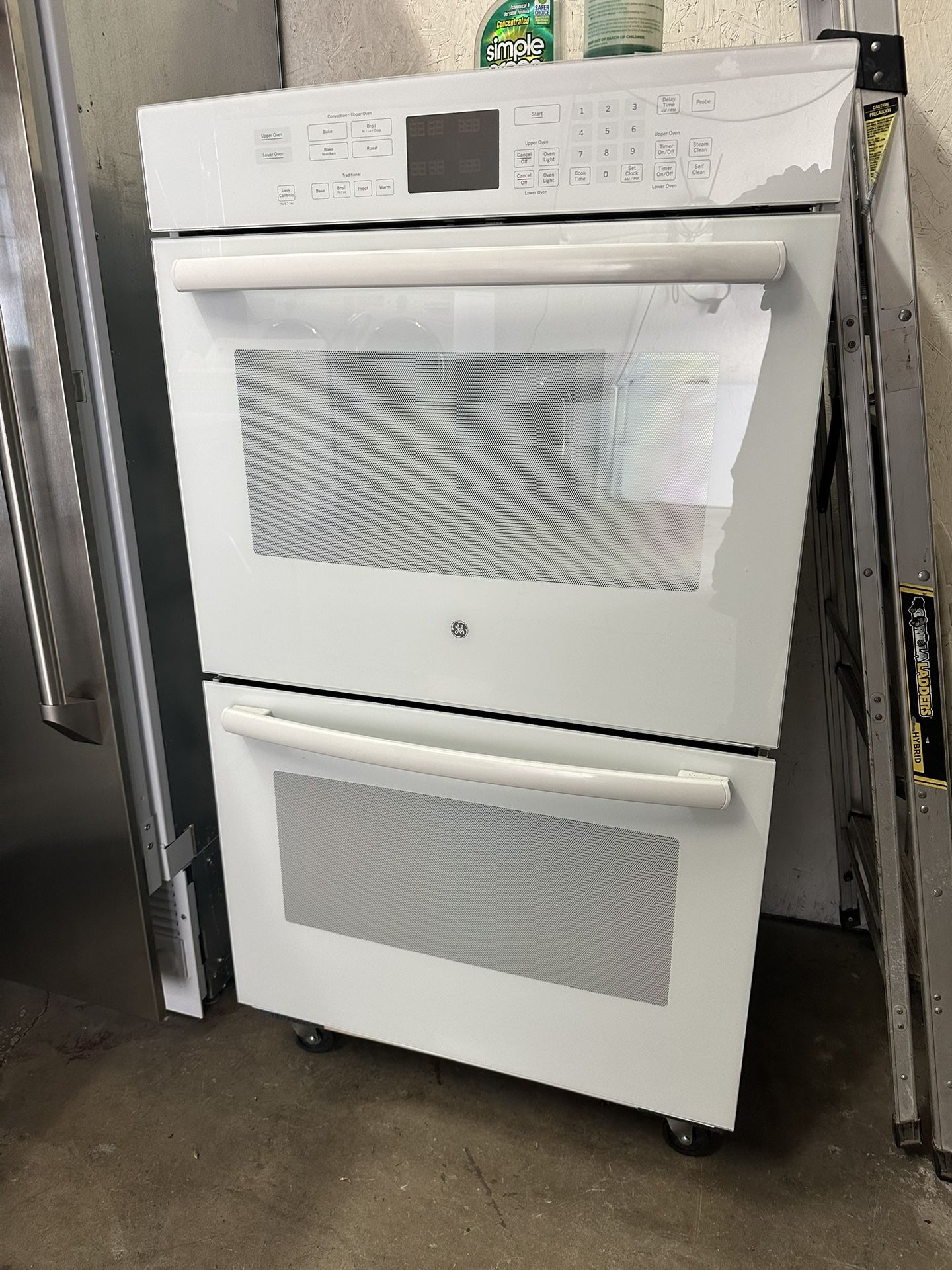 GE Profile⢠Series 30" Built-In Double Wall Oven with Convection Can deliver retail price $3249