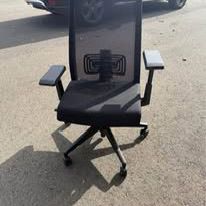 Haworth very office chairs