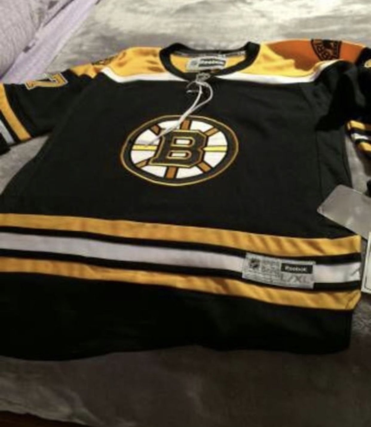 Lucic hockey jersey