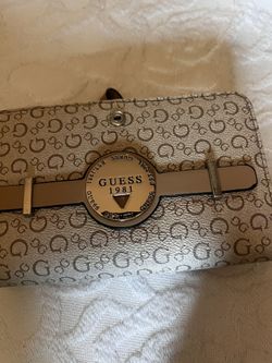 Guess Wallet 