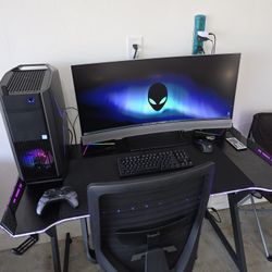 Alienware Aurora R6 i7 7700 16gb ddr4 2tb Hdd 256gb Nvme 256gb Ssd GeForce Rtx 3050 8gb 34" monitor