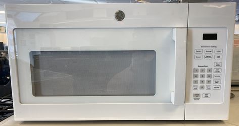 White GE Over The Range Microwave (8-0031)