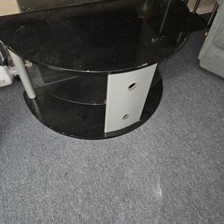 GLASS TV STAND