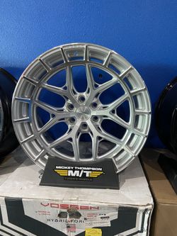 Vossen HFX1-2F31 Silver Polished Wheel 22x10 -18mm 6x135