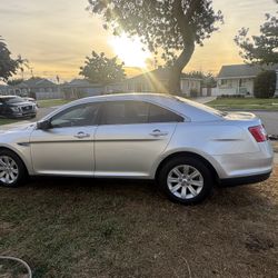 Ford Taurus