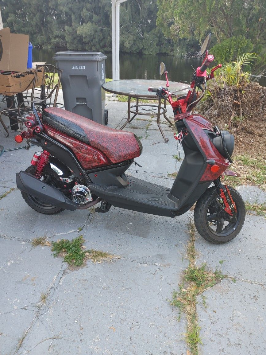 2016 boom rugged 150cc scooter