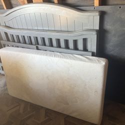 Crib With Mattress 