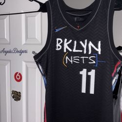 Sze Large Men’s Kyrie Nets 11 Jersey