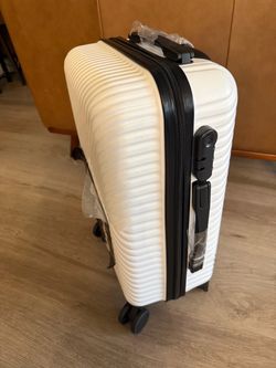 New 20 inch Carry On Luggage Roller Bag 20”