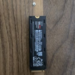 2tb SSD with Heatsink