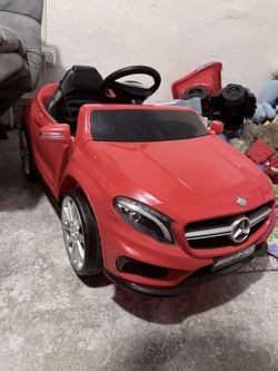 Mercedes Kids Electric Car