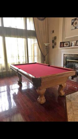 8’ Pool Table