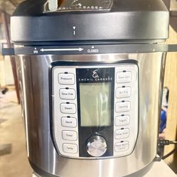 Emeril Lagasse 8-Quart Pressure Air Fryer Duet - Like New/Excellent Condition