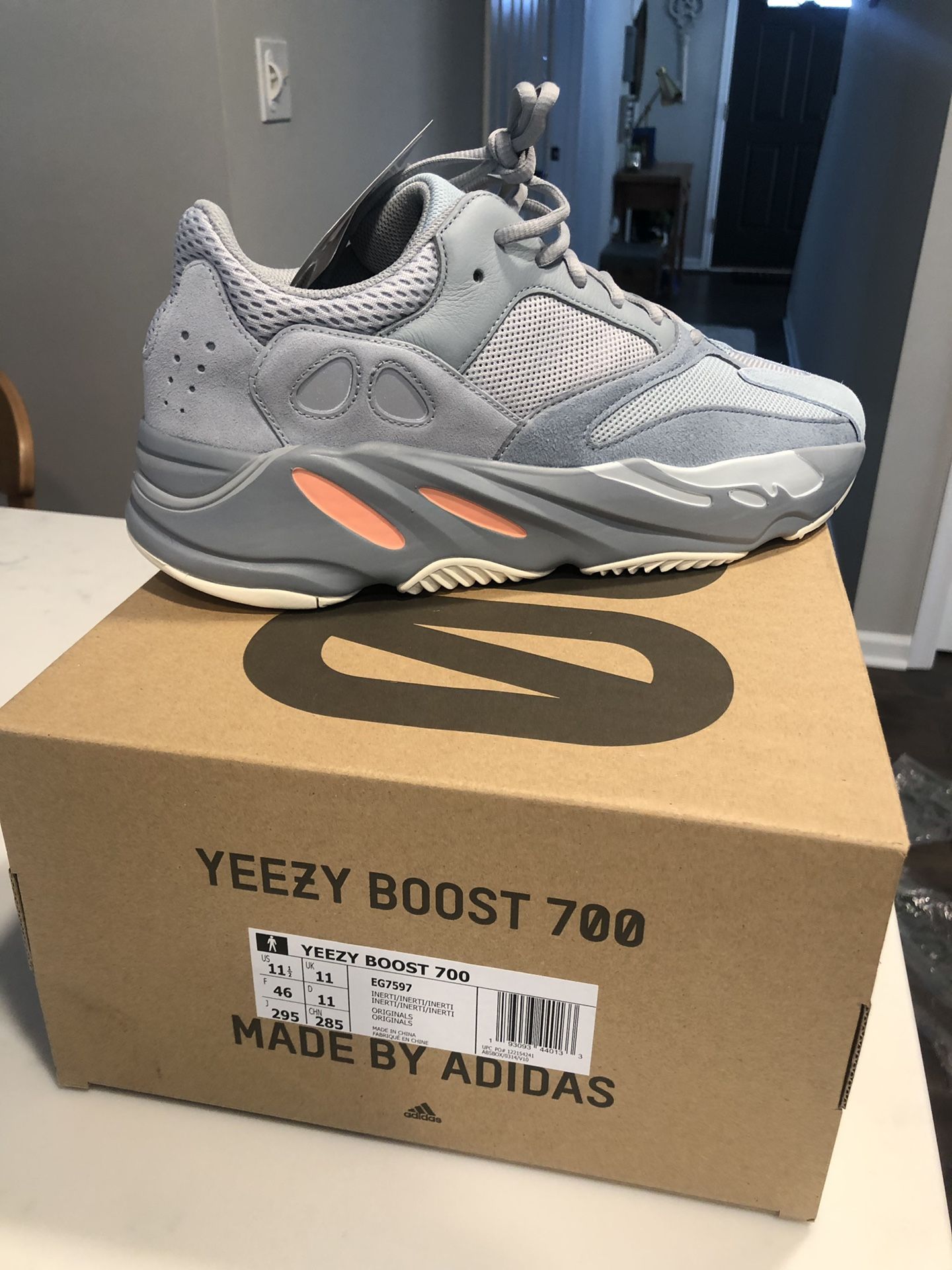 Yeezy Boost 700 Inertia Size 11.5 Adidas - Never Worn