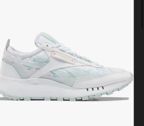 reebok classic leather legacy hot ones  size 8.5