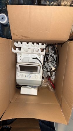 Hydro dermabrasion facial machine