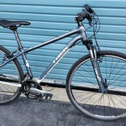 Trek 8.2 DS Hybrid Bike Small