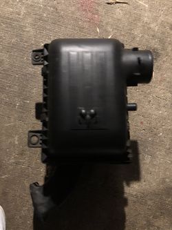 5.7 Hemi Stock Air Intake