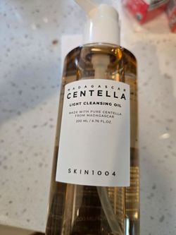 Centella light cleansing oil New