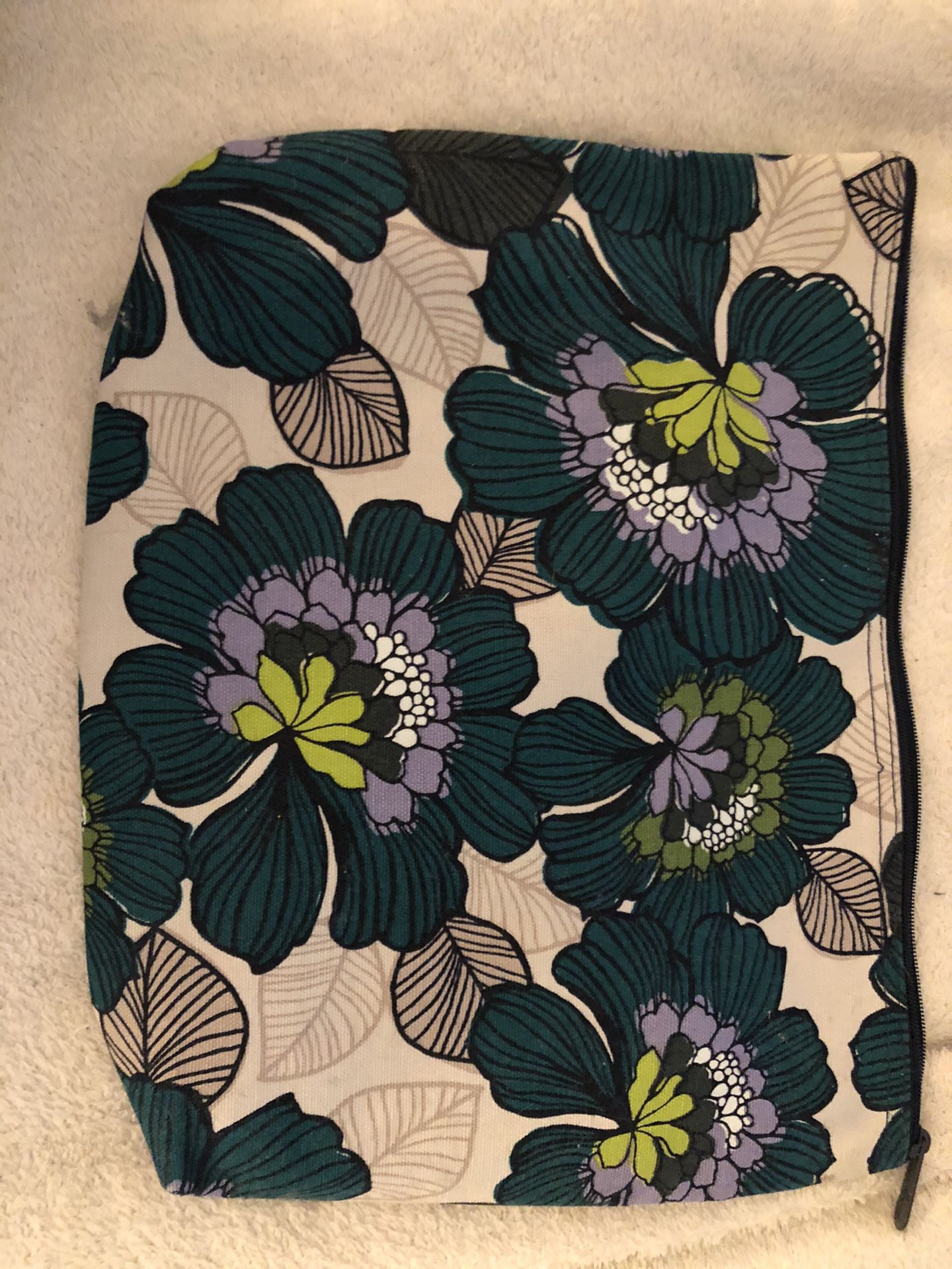 31 Brand Zipper Case