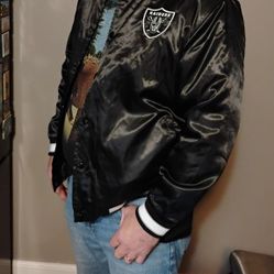 Team Apparel Satin Raiders Jacket  Large!