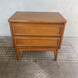 Mid century Nightstand (1)