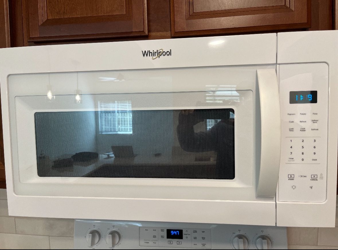 Appliances- Whirlpool Microwave, Oven and Dishwasher 