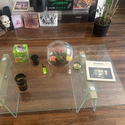 Glass Living Room Artsy Table 