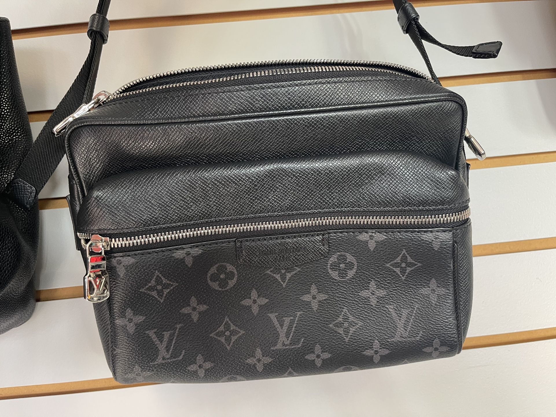Lv Shoulder bag