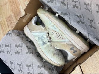Baseball Cleats with Spikes