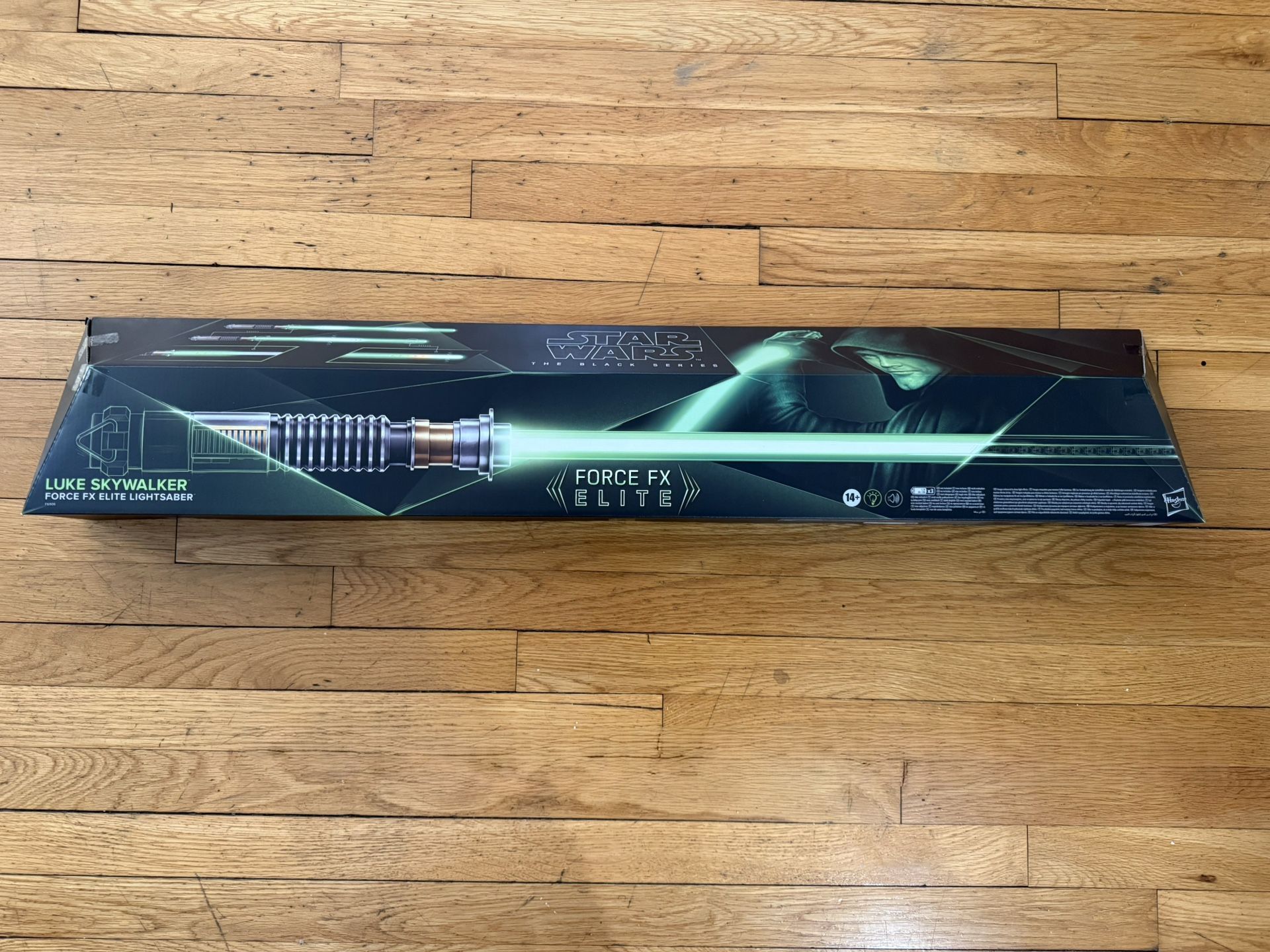 Brand New Unopened Luke Skywalker Force FX Elite Lightsaber - Black Series New