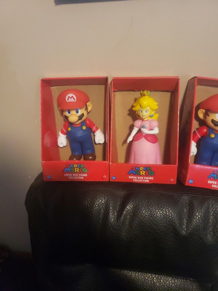 Super Mario Size Figure & Princess  Nintendo 