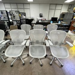 Herman Miller Aeron Remastered Size C Fully Adjustable Ergonomic Office Chair with Store Warranty!