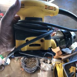 Dewalt Sander 20 Bucks