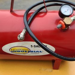 5 Gallon Air Tank and 25' Hose!