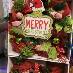 Grinch Christmas Wreath