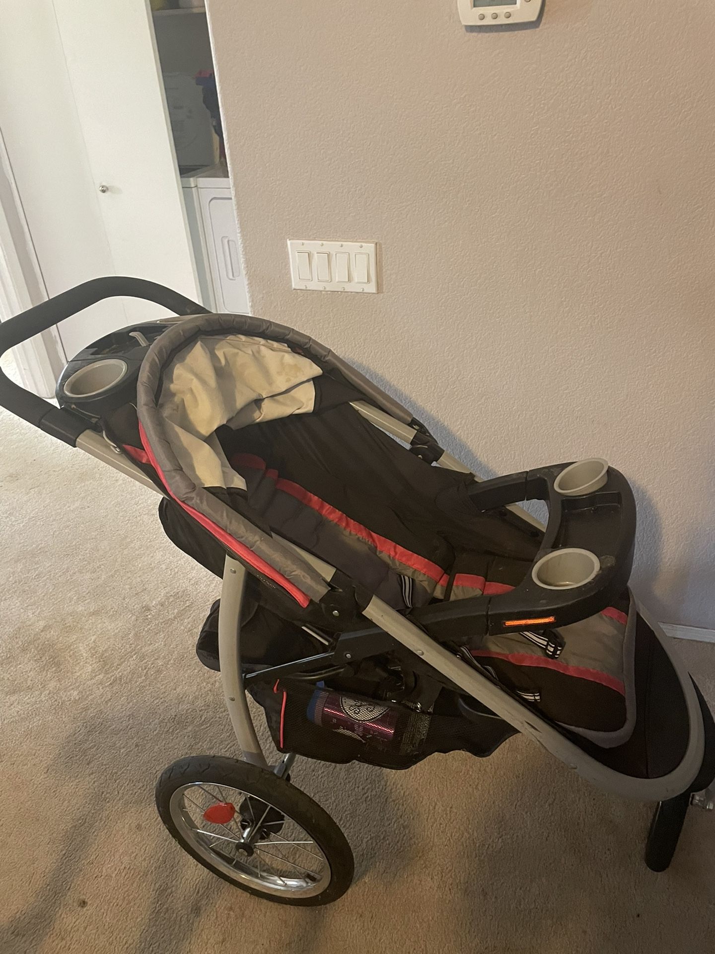 Collapsible Jogging Stroller