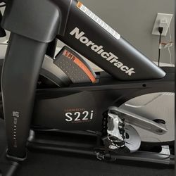 Nordictrack S22i Commercial studio Cycle 