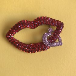 Lip Brooch