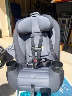 Convertible car seat