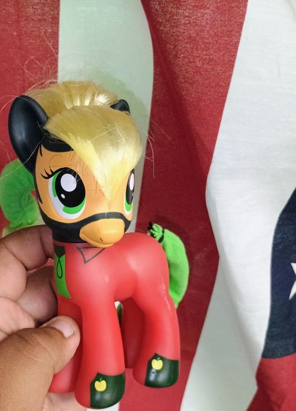 My Little Pony Applejack 6" Power Ponies G4 Fashion Style Collection Figurine