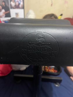 Tattoo arm rest