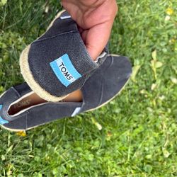 Women’s Tom Shoes size 7.5