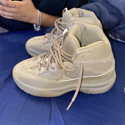 Yeezy Boots 