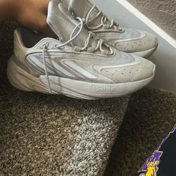 Size 6 Have worn can do offers. Let me know.