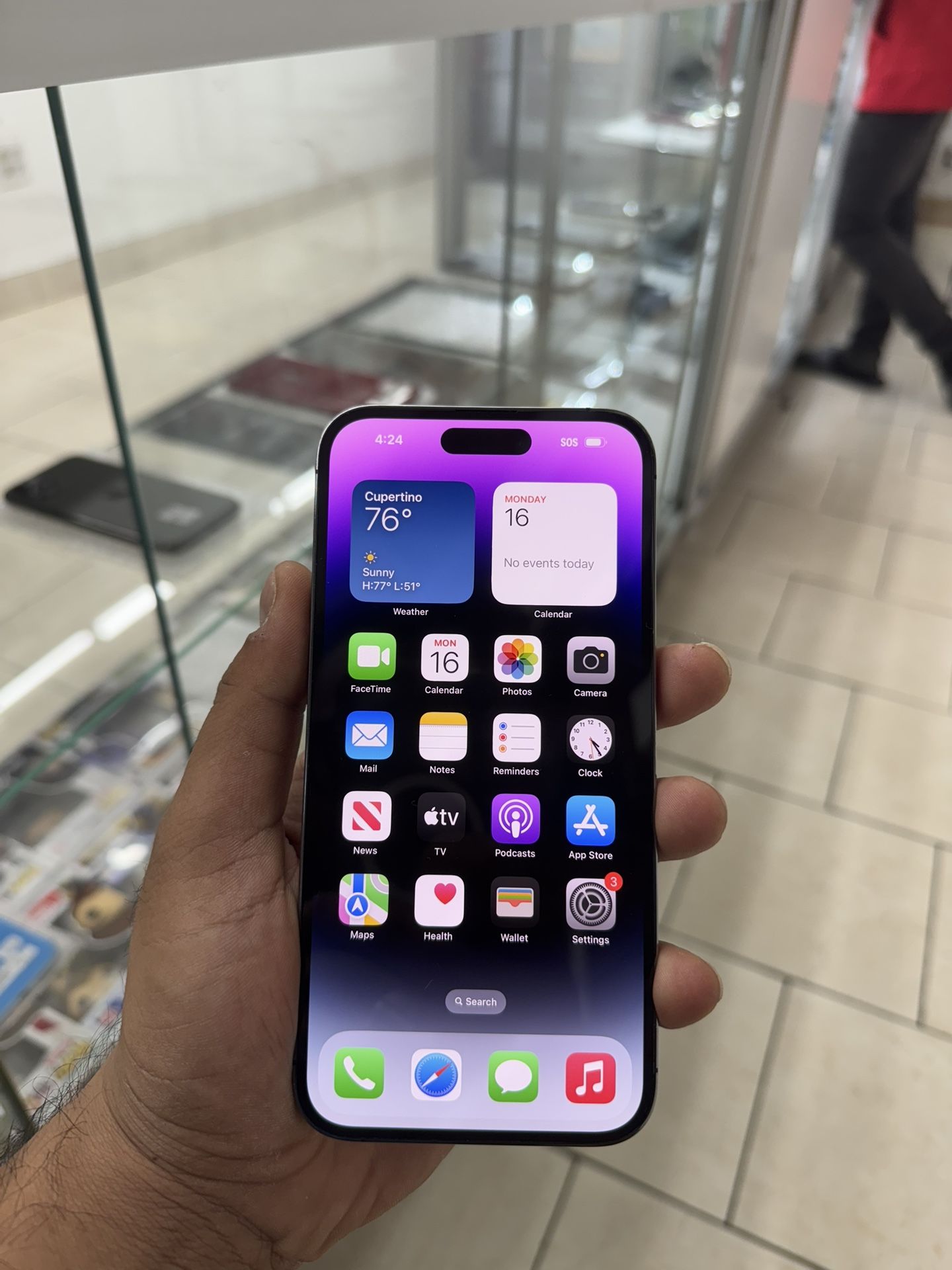 Iphone 14 pro max 256gb factory unlocked with charger