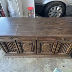 1970’s Montgomery-ward ,8-track ,record Player,and am/fm Radio Cabinet With Storage