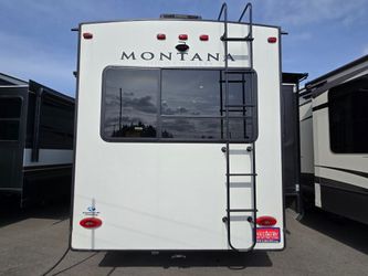 2014 Fleetwood Discovery 40E Class A Diesel for sale