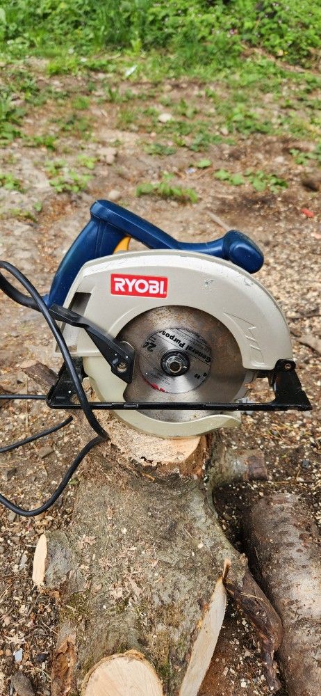 Ryobi 7 1/4in Circular Saw